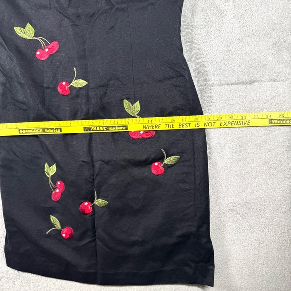 Jessica Howard Petite 12P Black Linen Cherry Embroidered Dress Retro Pinup - Picture 7 of 9